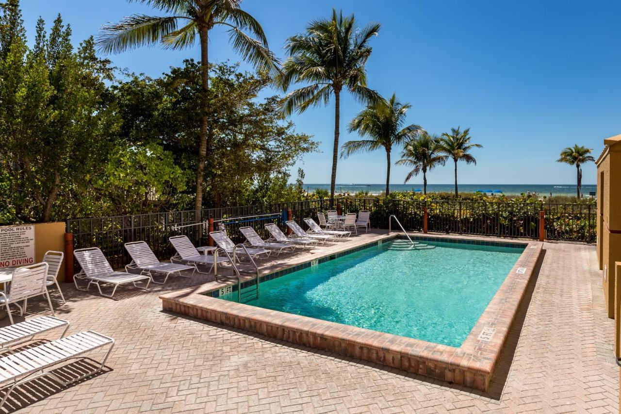 Estero Island Beach Villas 204 Fort Myers Beach Bagian luar foto