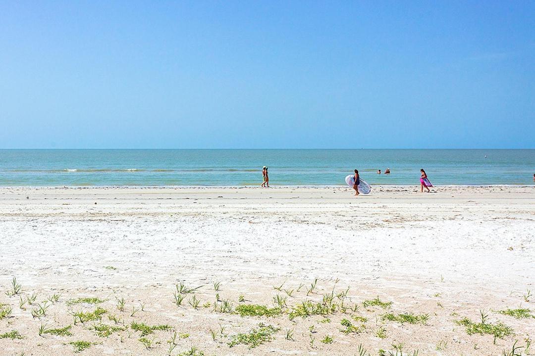 Estero Island Beach Villas 204 Fort Myers Beach Bagian luar foto