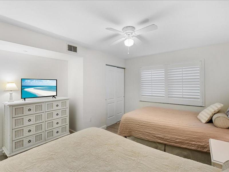 Estero Island Beach Villas 204 Fort Myers Beach Bagian luar foto