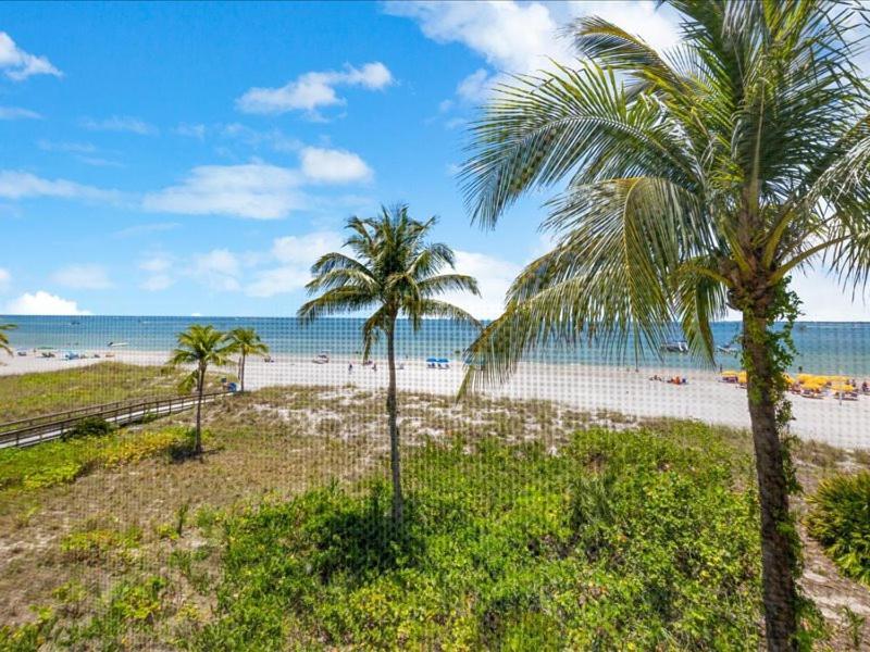 Estero Island Beach Villas 204 Fort Myers Beach Bagian luar foto